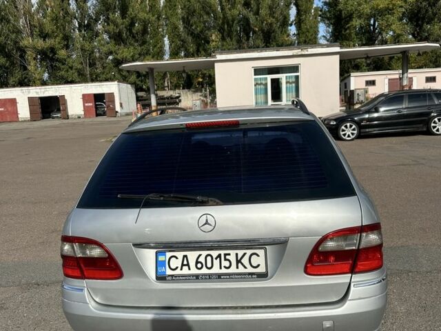 Сірий Мерседес Е-Клас, об'ємом двигуна 2.7 л та пробігом 300 тис. км за 4500 $, фото 4 на Automoto.ua