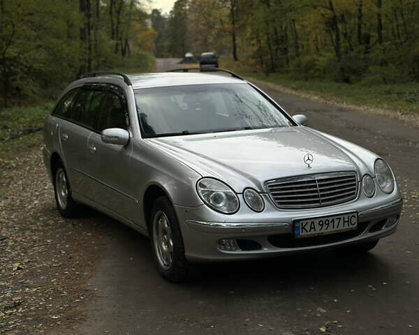 Мерседес Е-Класс 2003 в Киеве на Automoto.ua Серый Мерседес Е-Класс, объемом двигателя 2.2 л и пробегом 380 тыс. км за 5300 $, фото 3 на Automoto.ua