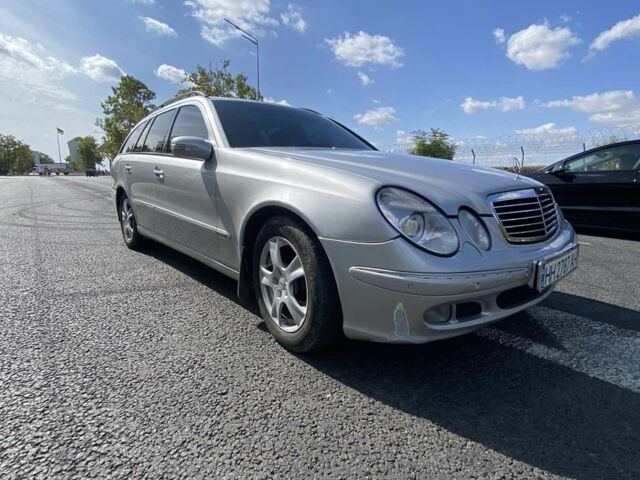 Серый Мерседес Е-Класс, объемом двигателя 3.2 л и пробегом 325 тыс. км за 6200 $, фото 4 на Automoto.ua