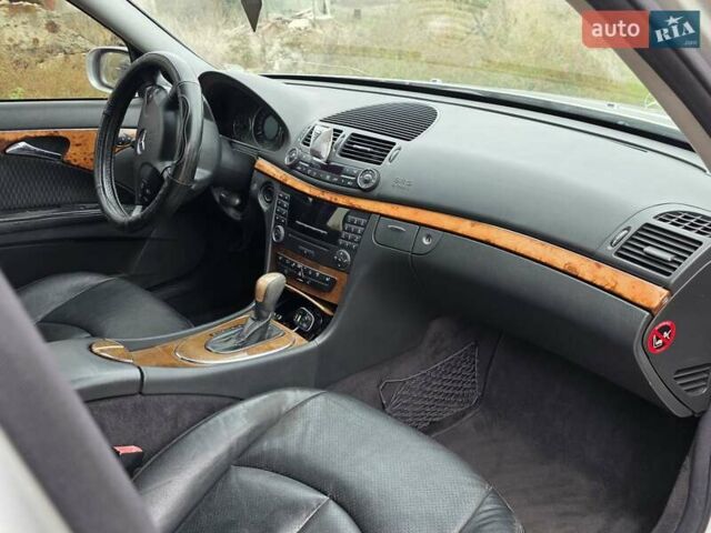 Серый Мерседес Е-Класс, объемом двигателя 2.15 л и пробегом 336 тыс. км за 6700 $, фото 11 на Automoto.ua