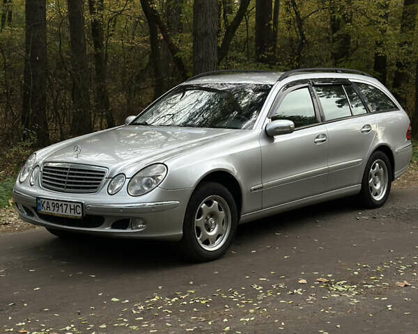 Мерседес Е-Класс 2003 в Киеве на Automoto.ua Серый Мерседес Е-Класс, объемом двигателя 2.2 л и пробегом 380 тыс. км за 5300 $, фото 1 на Automoto.ua
