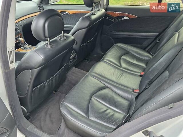 Серый Мерседес Е-Класс, объемом двигателя 2.15 л и пробегом 336 тыс. км за 6700 $, фото 8 на Automoto.ua