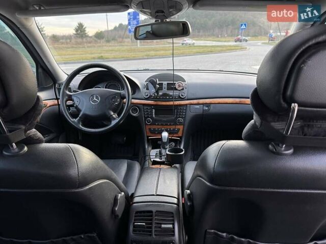 Серый Мерседес Е-Класс, объемом двигателя 2.7 л и пробегом 400 тыс. км за 6500 $, фото 24 на Automoto.ua