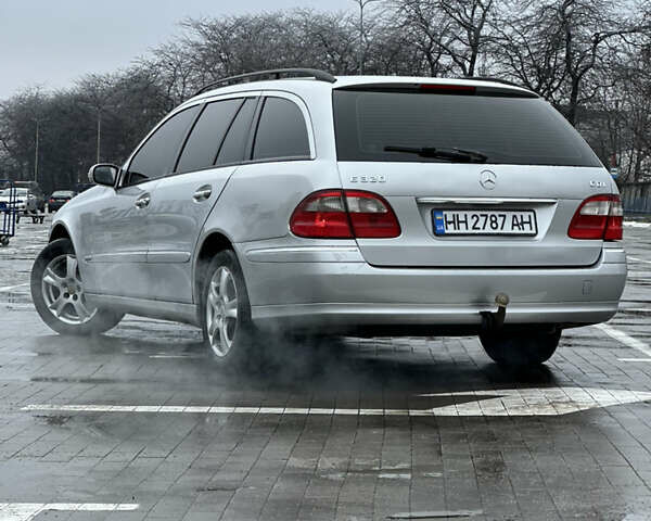 Серый Мерседес Е-Класс, объемом двигателя 3.2 л и пробегом 320 тыс. км за 5299 $, фото 7 на Automoto.ua