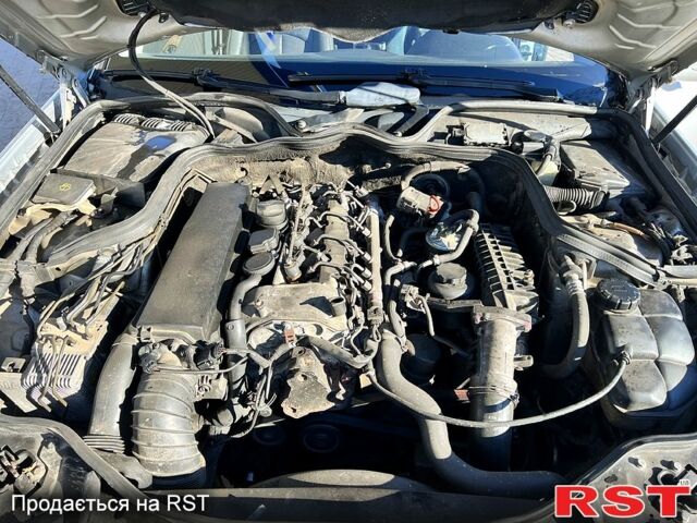 Сірий Мерседес Е-Клас, об'ємом двигуна 2.1 л та пробігом 240 тис. км за 5500 $, фото 10 на Automoto.ua