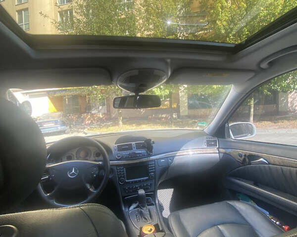 Сірий Мерседес Е-Клас, об'ємом двигуна 2.6 л та пробігом 319 тис. км за 6200 $, фото 6 на Automoto.ua