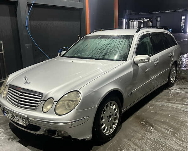 Мерседес Е-Класс 2003 в Виннице на Automoto.ua Серый Мерседес Е-Класс, объемом двигателя 2.15 л и пробегом 350 тыс. км за 4999 $, фото 3 на Automoto.ua