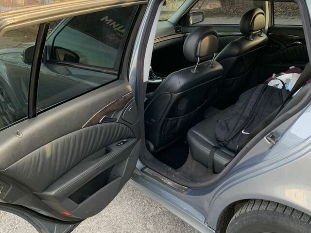 Серый Мерседес Е-Класс, объемом двигателя 3.2 л и пробегом 385 тыс. км за 4300 $, фото 9 на Automoto.ua