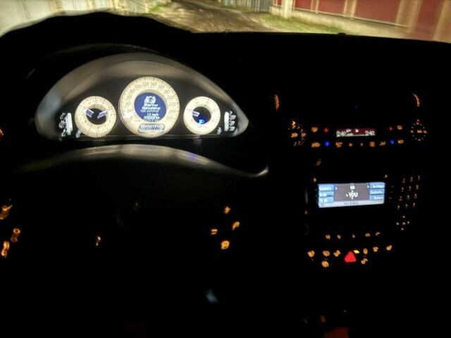 Сірий Мерседес Е-Клас, об'ємом двигуна 2.2 л та пробігом 405 тис. км за 3200 $, фото 13 на Automoto.ua