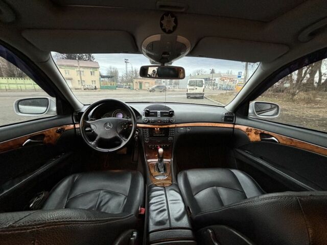 Серый Мерседес Е-Класс, объемом двигателя 2.1 л и пробегом 338 тыс. км за 6900 $, фото 20 на Automoto.ua