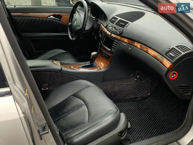 Серый Мерседес Е-Класс, объемом двигателя 3.22 л и пробегом 400 тыс. км за 6500 $, фото 9 на Automoto.ua