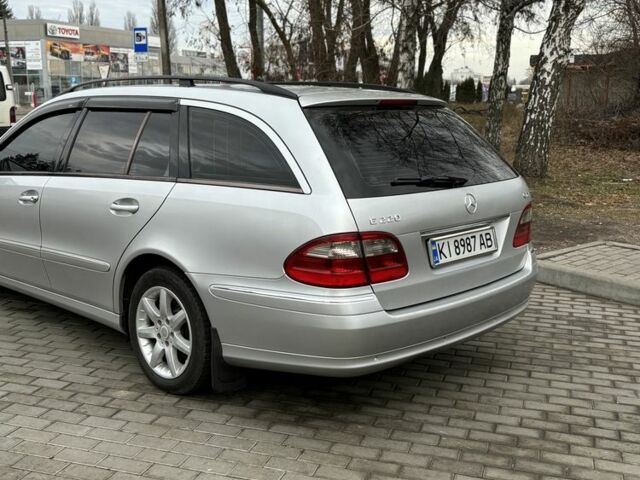 Серый Мерседес Е-Класс, объемом двигателя 2.1 л и пробегом 338 тыс. км за 6900 $, фото 2 на Automoto.ua