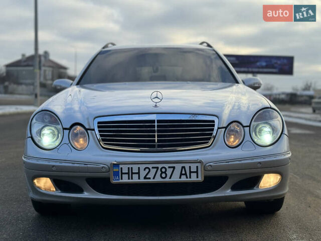 Серый Мерседес Е-Класс, объемом двигателя 3.22 л и пробегом 325 тыс. км за 5400 $, фото 2 на Automoto.ua