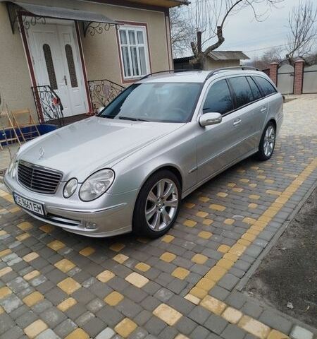 Серый Мерседес Е-Класс, объемом двигателя 2.7 л и пробегом 307 тыс. км за 7200 $, фото 9 на Automoto.ua