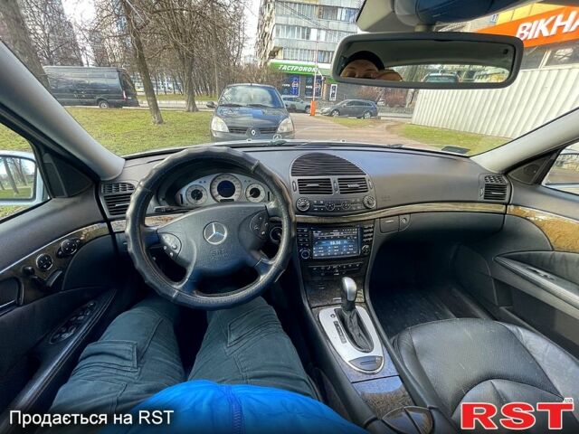 Серый Мерседес Е-Класс, объемом двигателя 2.7 л и пробегом 362 тыс. км за 5700 $, фото 6 на Automoto.ua