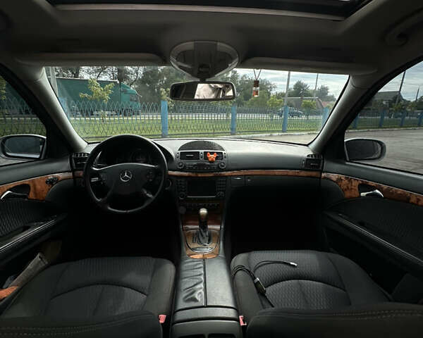 Серый Мерседес Е-Класс, объемом двигателя 2.69 л и пробегом 450 тыс. км за 5600 $, фото 14 на Automoto.ua