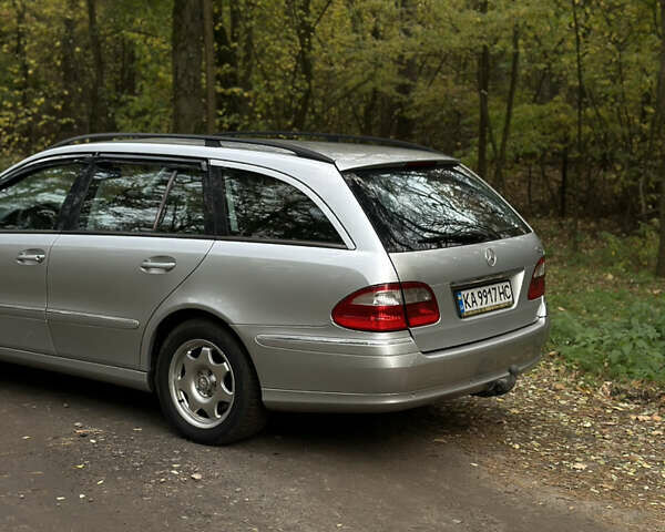 Мерседес Е-Класс 2003 в Киеве на Automoto.ua Серый Мерседес Е-Класс, объемом двигателя 2.2 л и пробегом 380 тыс. км за 5300 $, фото 6 на Automoto.ua
