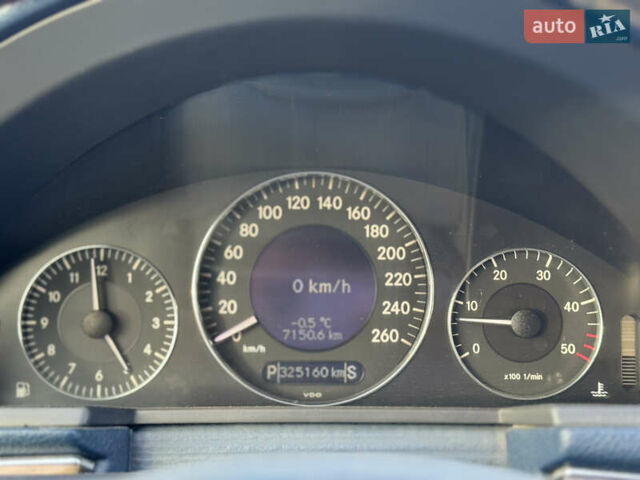 Серый Мерседес Е-Класс, объемом двигателя 3.22 л и пробегом 325 тыс. км за 5400 $, фото 9 на Automoto.ua