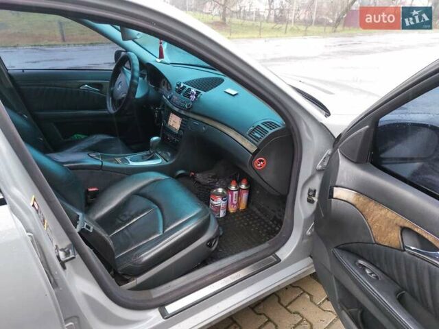 Серый Мерседес Е-Класс, объемом двигателя 2.7 л и пробегом 480 тыс. км за 5100 $, фото 15 на Automoto.ua