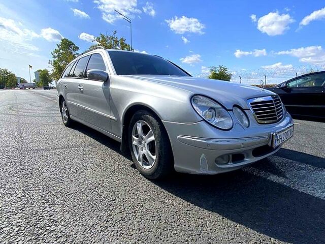 Серый Мерседес Е-Класс, объемом двигателя 3.2 л и пробегом 0 тыс. км за 5300 $, фото 3 на Automoto.ua