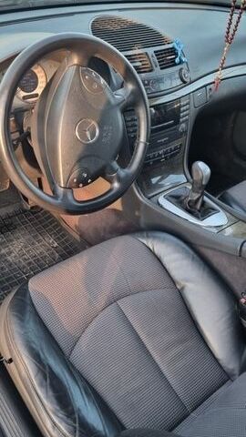 Серый Мерседес Е-Класс, объемом двигателя 2.7 л и пробегом 340 тыс. км за 5400 $, фото 9 на Automoto.ua