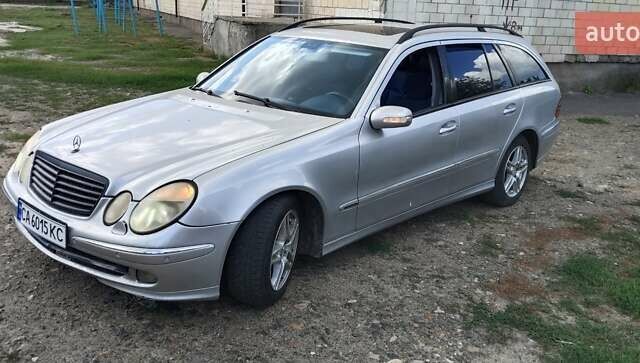 Сірий Мерседес Е-Клас, об'ємом двигуна 2.7 л та пробігом 377 тис. км за 4499 $, фото 3 на Automoto.ua
