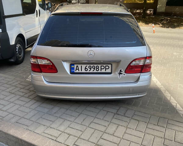 Сірий Мерседес Е-Клас, об'ємом двигуна 2.6 л та пробігом 319 тис. км за 6200 $, фото 3 на Automoto.ua