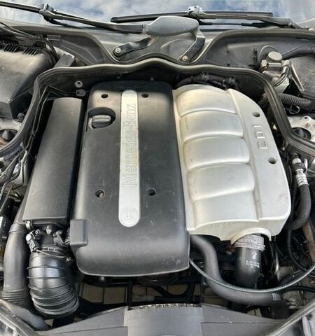 Сірий Мерседес Е-Клас, об'ємом двигуна 2.15 л та пробігом 377 тис. км за 5799 $, фото 37 на Automoto.ua