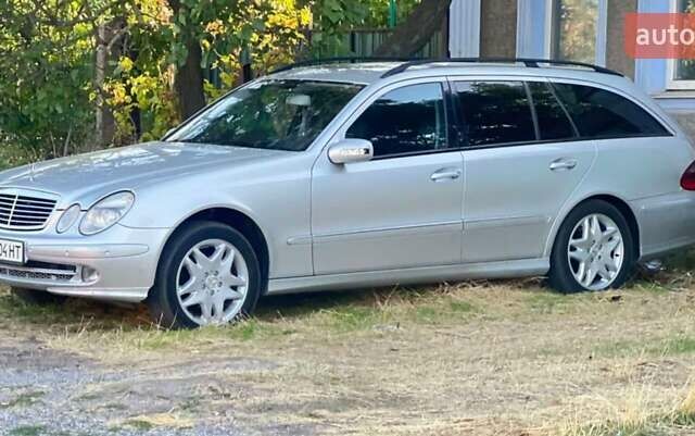 Серый Мерседес Е-Класс, объемом двигателя 2.15 л и пробегом 210 тыс. км за 5250 $, фото 3 на Automoto.ua