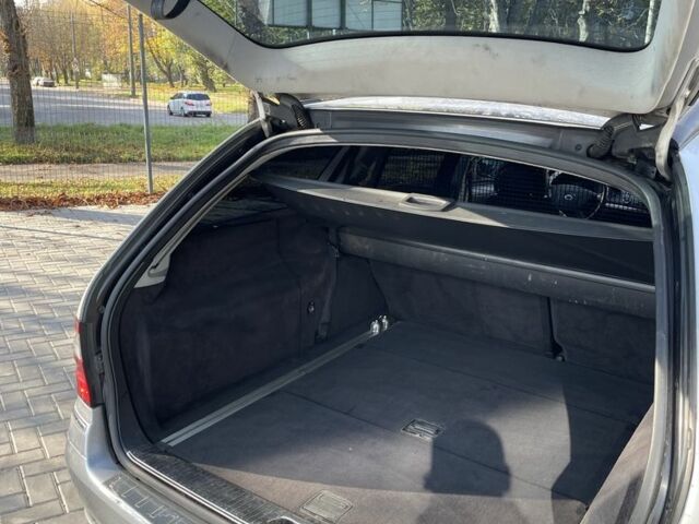 Серый Мерседес Е-Класс, объемом двигателя 3.2 л и пробегом 443 тыс. км за 3500 $, фото 12 на Automoto.ua