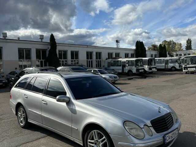 Сірий Мерседес Е-Клас, об'ємом двигуна 2.7 л та пробігом 300 тис. км за 4500 $, фото 2 на Automoto.ua