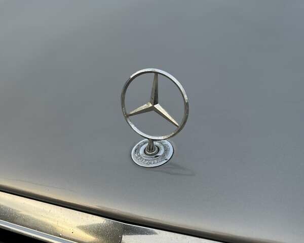 Серый Мерседес Е-Класс, объемом двигателя 2.7 л и пробегом 400 тыс. км за 6500 $, фото 7 на Automoto.ua