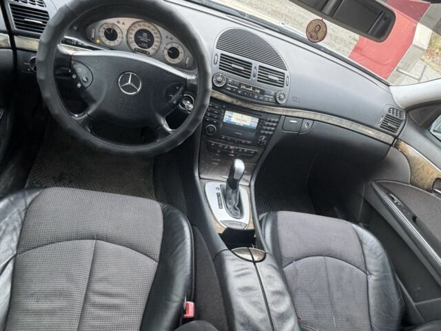 Сірий Мерседес Е-Клас, об'ємом двигуна 2.2 л та пробігом 405 тис. км за 3200 $, фото 7 на Automoto.ua