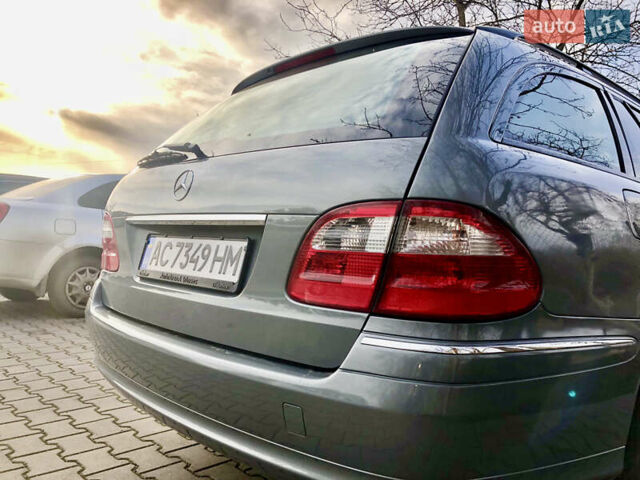 Серый Мерседес Е-Класс, объемом двигателя 1.8 л и пробегом 160 тыс. км за 7000 $, фото 5 на Automoto.ua