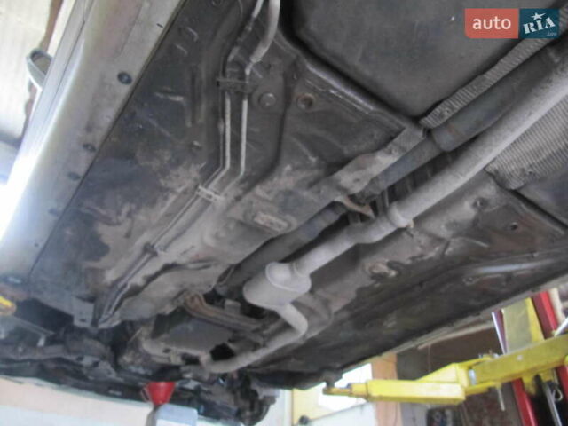 Сірий Мерседес Е-Клас, об'ємом двигуна 2.15 л та пробігом 250 тис. км за 4999 $, фото 32 на Automoto.ua