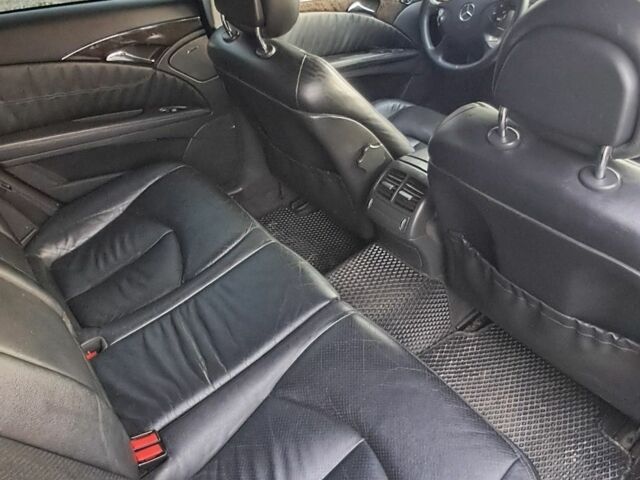 Серый Мерседес Е-Класс, объемом двигателя 2.2 л и пробегом 425 тыс. км за 6200 $, фото 3 на Automoto.ua