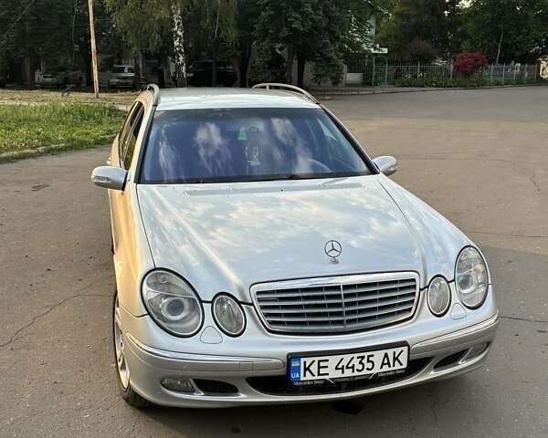 Серый Мерседес Е-Класс, объемом двигателя 2.7 л и пробегом 456 тыс. км за 8900 $, фото 2 на Automoto.ua