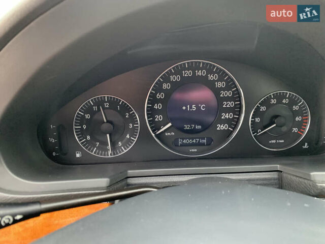 Сірий Мерседес Е-Клас, об'ємом двигуна 1.8 л та пробігом 240 тис. км за 7700 $, фото 42 на Automoto.ua