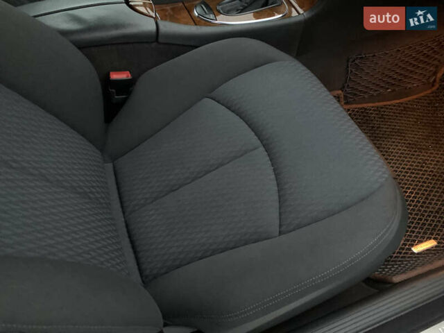 Сірий Мерседес Е-Клас, об'ємом двигуна 1.8 л та пробігом 240 тис. км за 7700 $, фото 35 на Automoto.ua