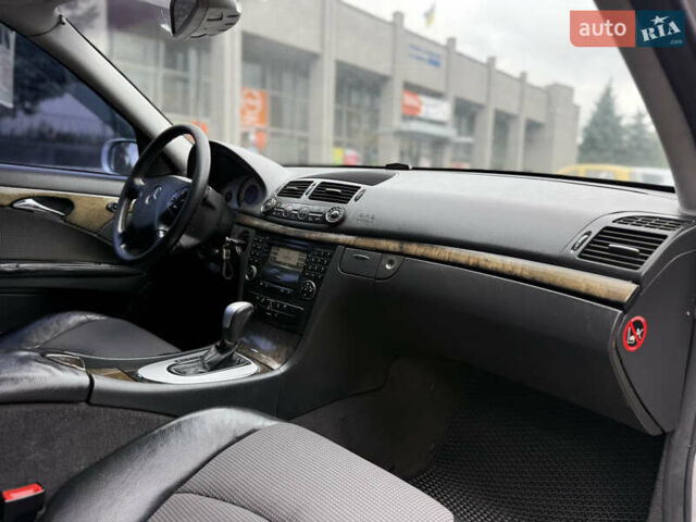 Серый Мерседес Е-Класс, объемом двигателя 2.69 л и пробегом 280 тыс. км за 5700 $, фото 61 на Automoto.ua