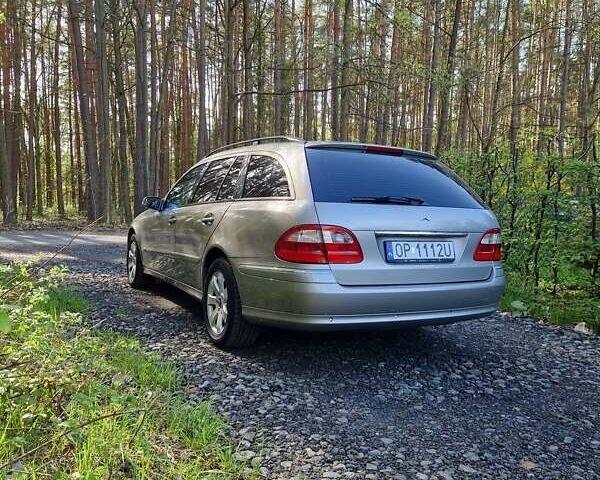 Серый Мерседес Е-Класс, объемом двигателя 3.2 л и пробегом 355 тыс. км за 4500 $, фото 3 на Automoto.ua