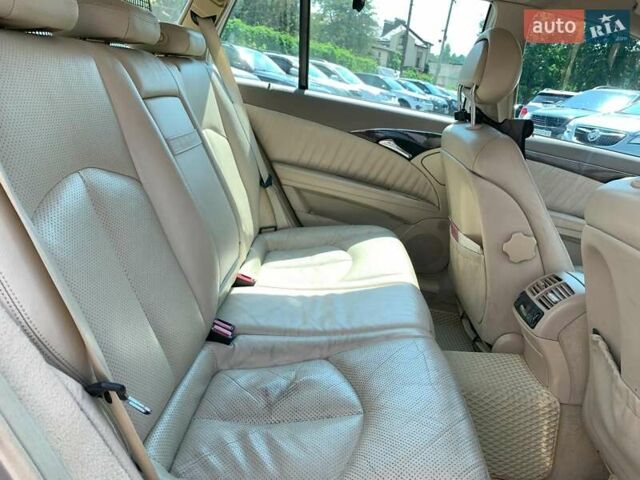 Серый Мерседес Е-Класс, объемом двигателя 2.1 л и пробегом 367 тыс. км за 5790 $, фото 36 на Automoto.ua