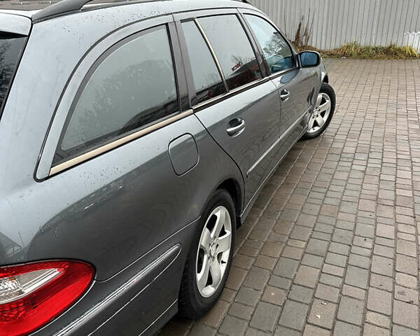 Серый Мерседес Е-Класс, объемом двигателя 3.22 л и пробегом 380 тыс. км за 5999 $, фото 8 на Automoto.ua