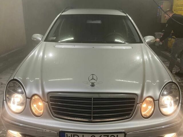 Серый Мерседес Е-Класс, объемом двигателя 2.2 л и пробегом 420 тыс. км за 3500 $, фото 1 на Automoto.ua