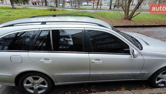 Серый Мерседес Е-Класс, объемом двигателя 2.15 л и пробегом 302 тыс. км за 6600 $, фото 4 на Automoto.ua