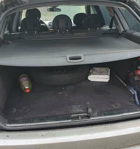 Серый Мерседес Е-Класс, объемом двигателя 3.2 л и пробегом 98 тыс. км за 5500 $, фото 2 на Automoto.ua