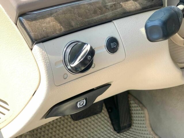 Сірий Мерседес Е-Клас, об'ємом двигуна 2.1 л та пробігом 367 тис. км за 5430 $, фото 22 на Automoto.ua