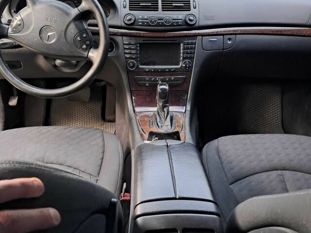 Серый Мерседес Е-Класс, объемом двигателя 2.1 л и пробегом 285 тыс. км за 6770 $, фото 11 на Automoto.ua