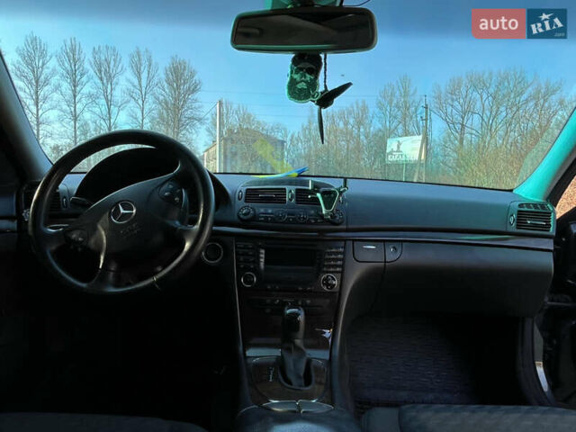 Серый Мерседес Е-Класс, объемом двигателя 1.8 л и пробегом 360 тыс. км за 5700 $, фото 9 на Automoto.ua