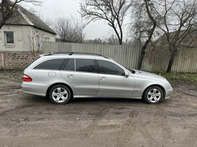 Серый Мерседес Е-Класс, объемом двигателя 3.2 л и пробегом 430 тыс. км за 4800 $, фото 3 на Automoto.ua